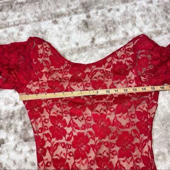 Solemio red lace over nude overlay mini form fitting cocktail dress NWOT SZ M - Picture 6 of 10